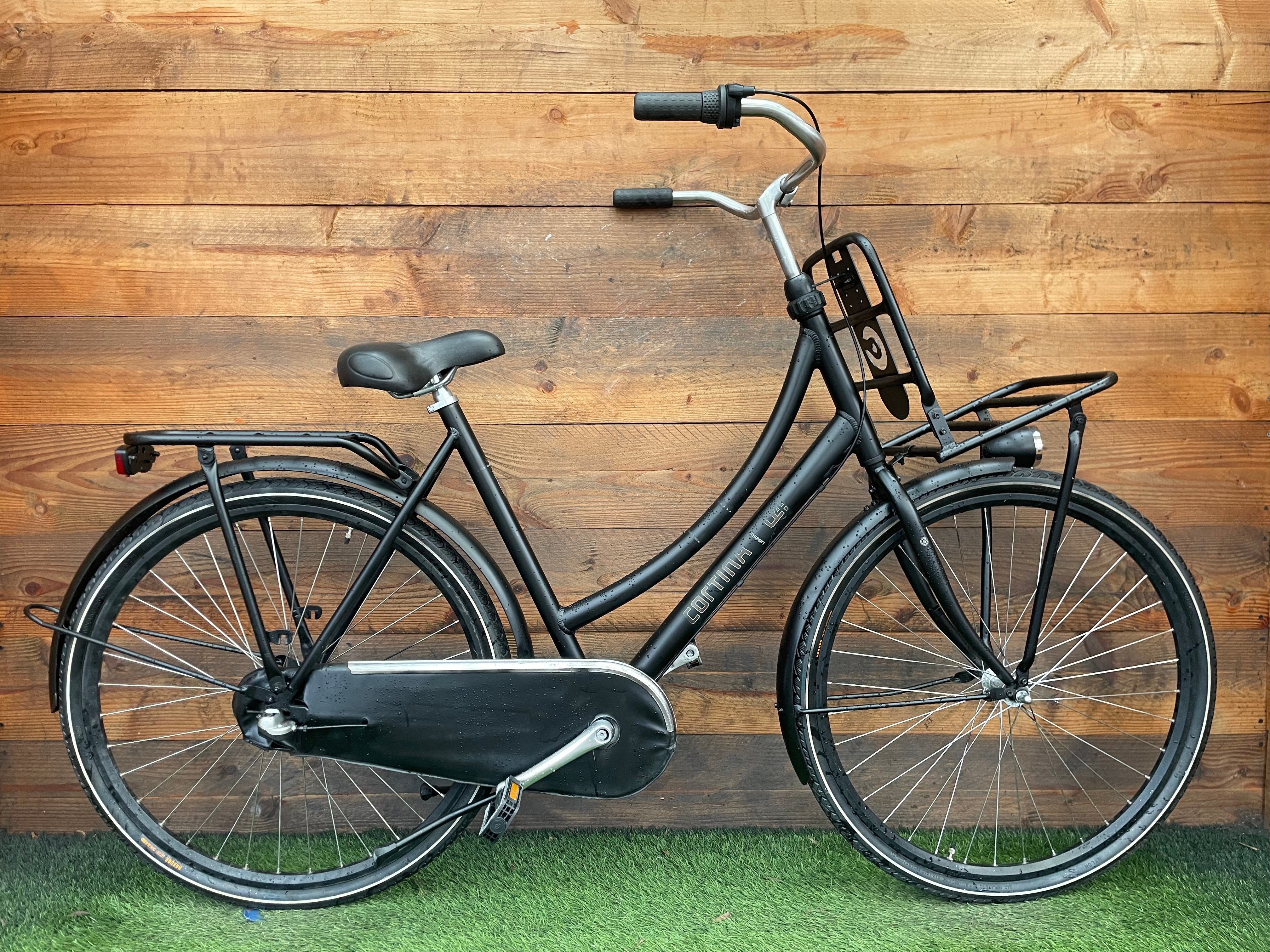 Cortina U4 3v 28inch 57cm - FREE DELIVERY