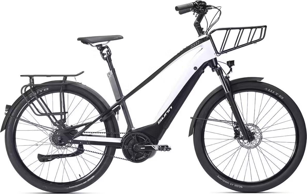 Sun Urb Rely (2025), black
