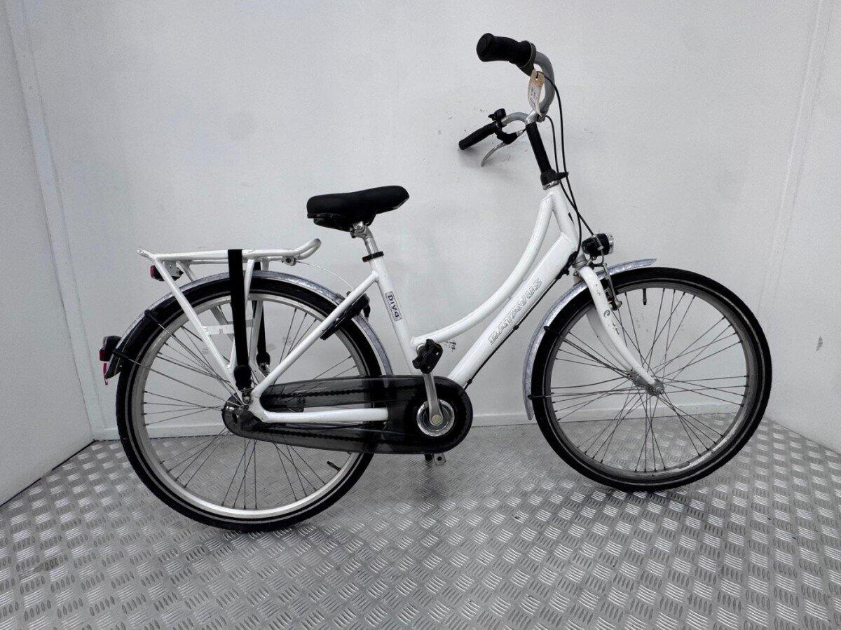 Batavus Diva | Gebruikt | 3 maanden garantie | 26 inch |, white