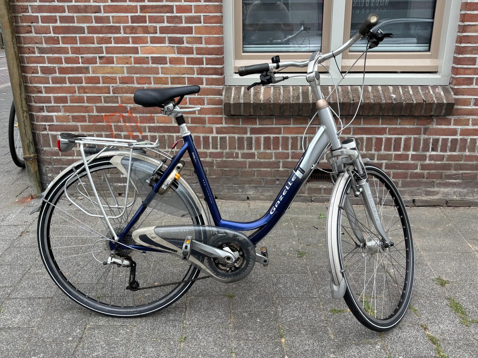 Blue Gazelle Lausanne Gold Line