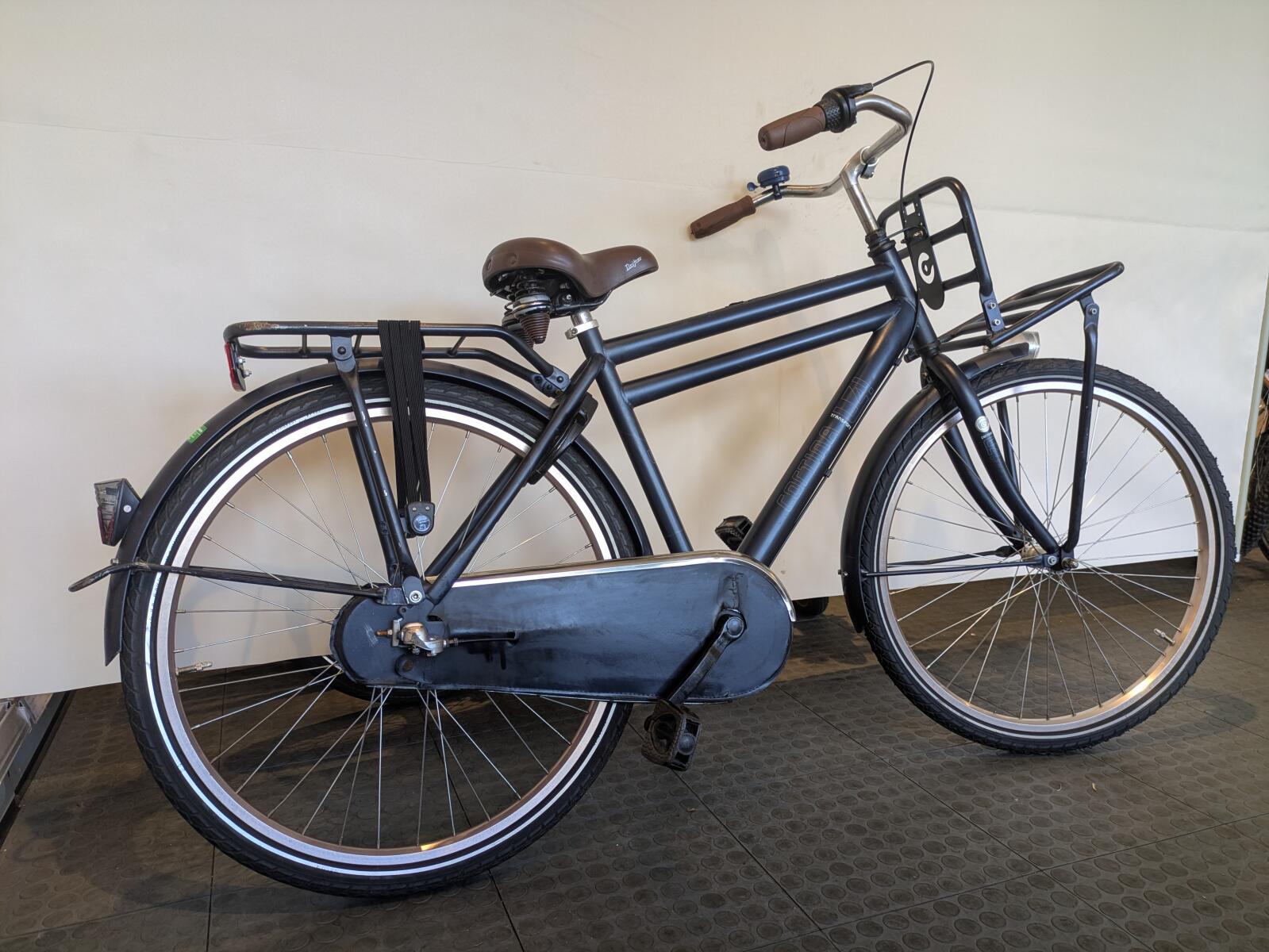 26 inch Cortina U4 Transport met 3 versnellingen en een voordrager. (3)