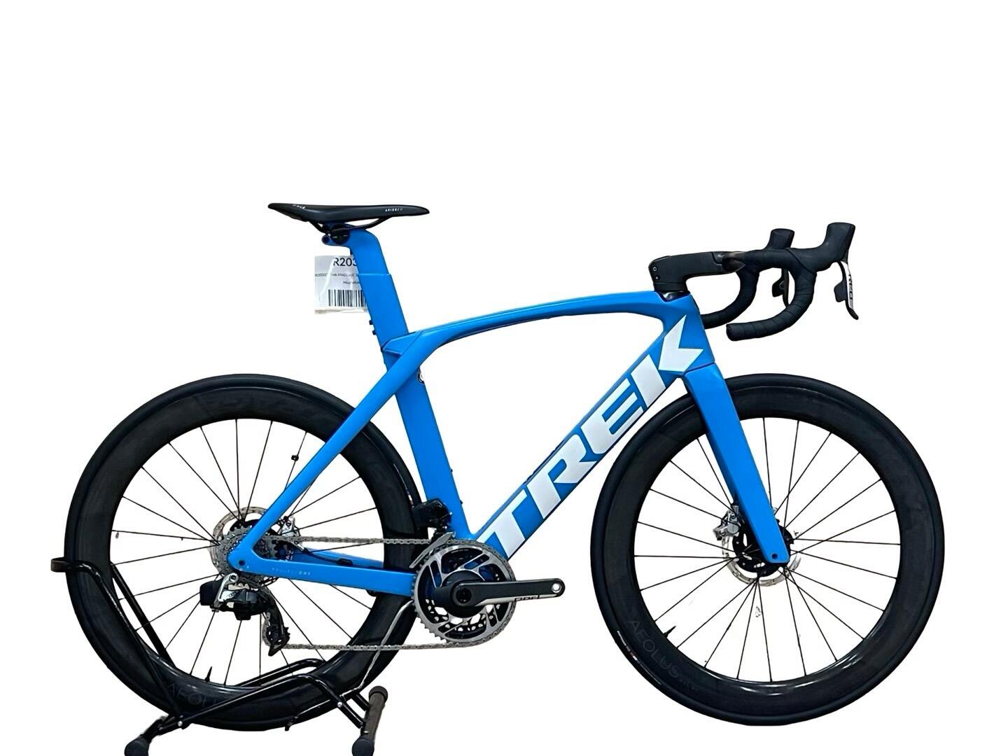 Blue Trek Madone SLR 9 Disc eTap P1