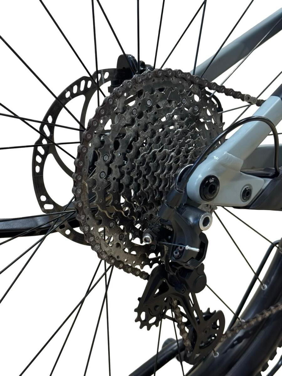 Cube Stereo Hybrid 140 HPC Pro 625 Carbon 29 inch E-Mountainbike Shimano Cues 2024 (4)