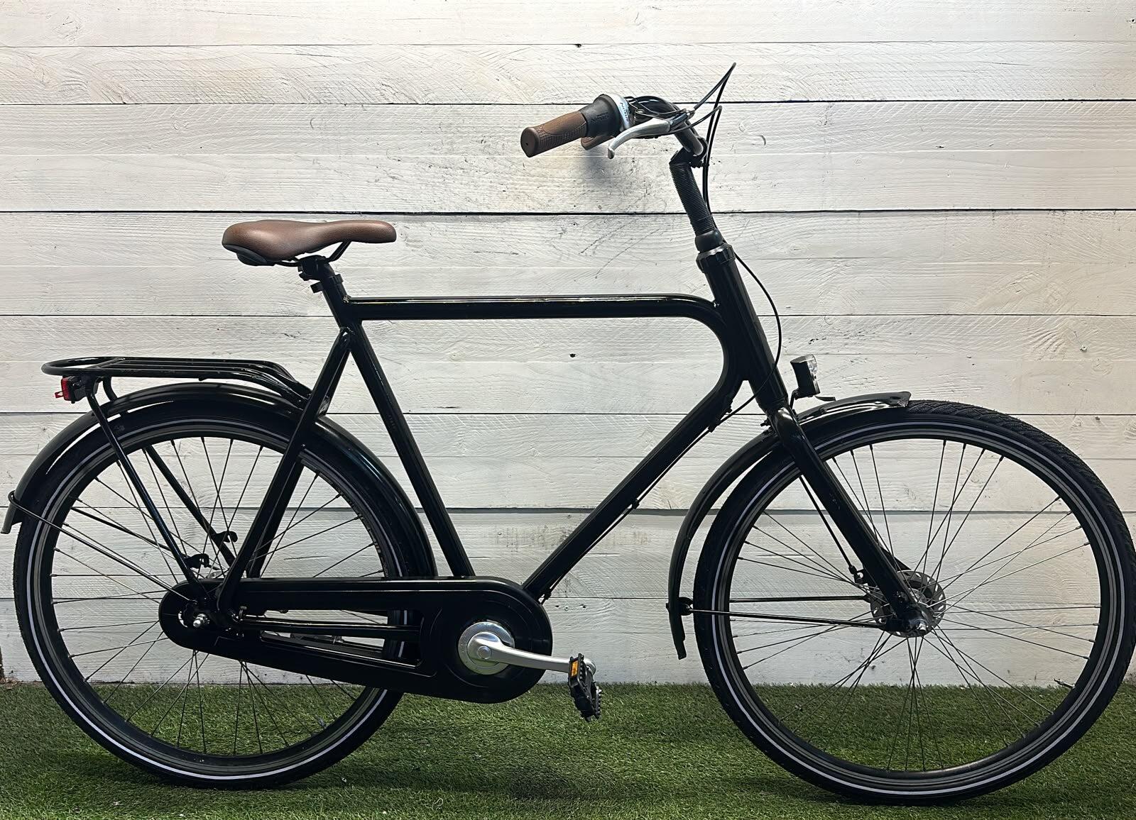 Batavus city bike, black