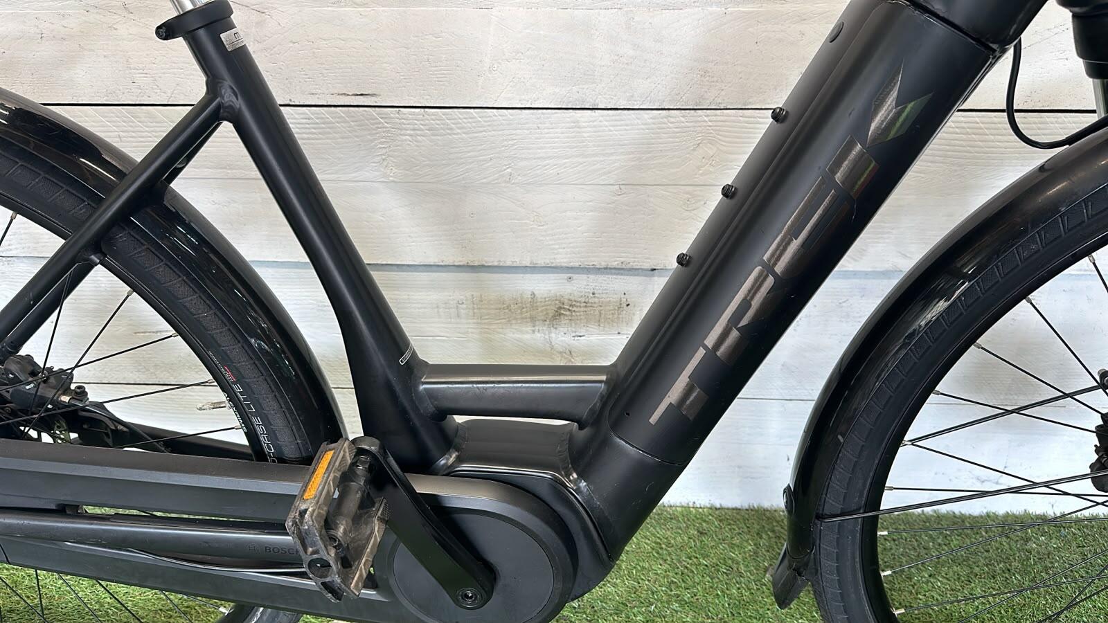 Trek electric city bike 400Wh, black (6)