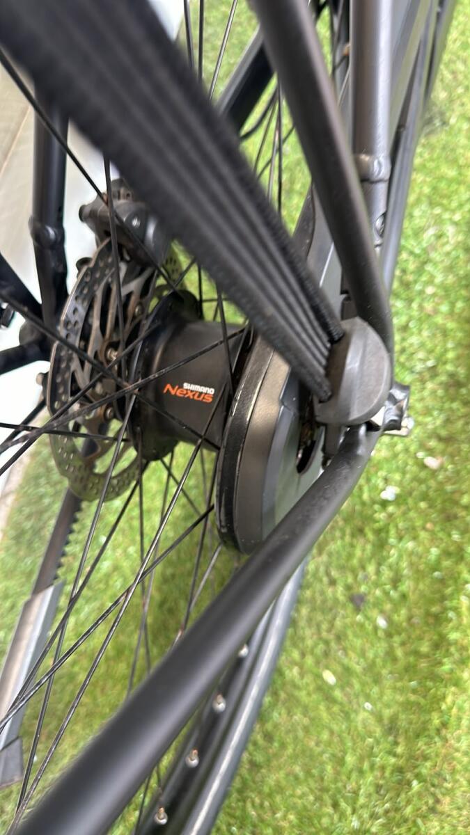 Trek electric city bike 400Wh, black (4)