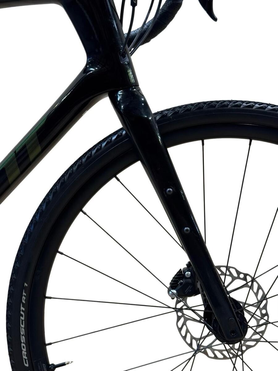Giant Revolt Advanced 2 Carbon Gravelbike Shimano GRX 2023 (5)