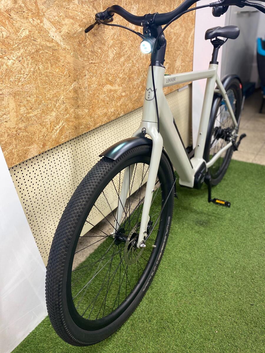 LEKKER AMSTERDAM URBAN E BIKE 2025 61 CM BELT DRIVE (5)