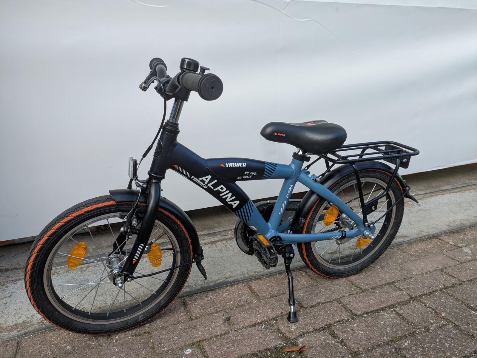 16 inch Alpina Yabber met 1 handrem en een terugtraprem. (4)
