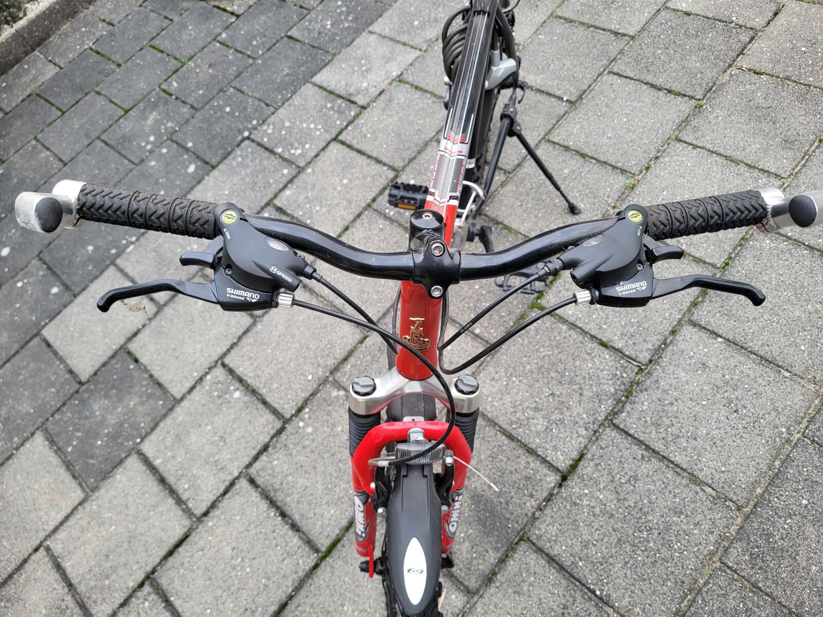 Lichtgewicht, robuuste Raleigh Diego Zwart-Rood (5)