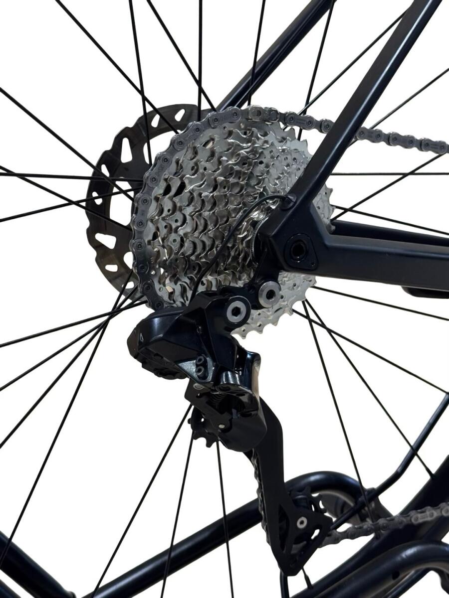 BMC Roadmachine FIVE Carbon Racefiets Shimano 105 Di2 2023 (4)