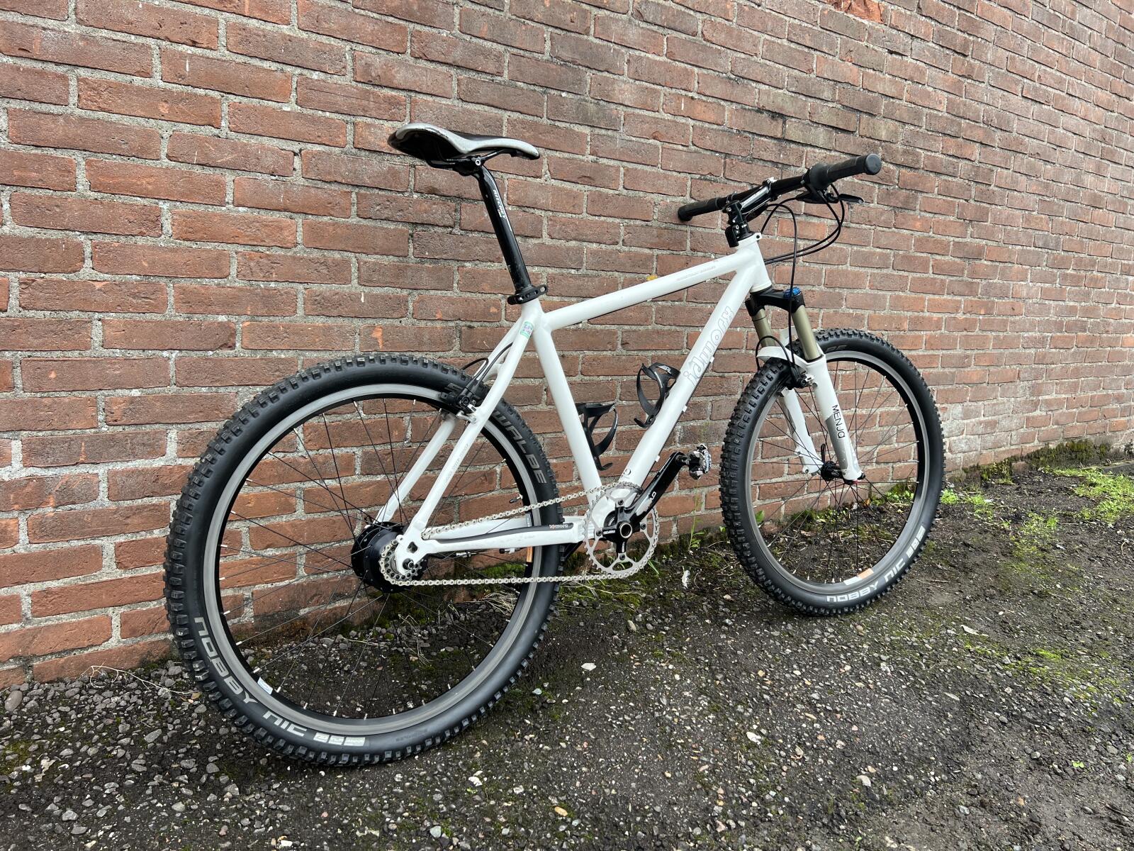 White idworx Mountain Rohler with a Rohloff gear hub (3)