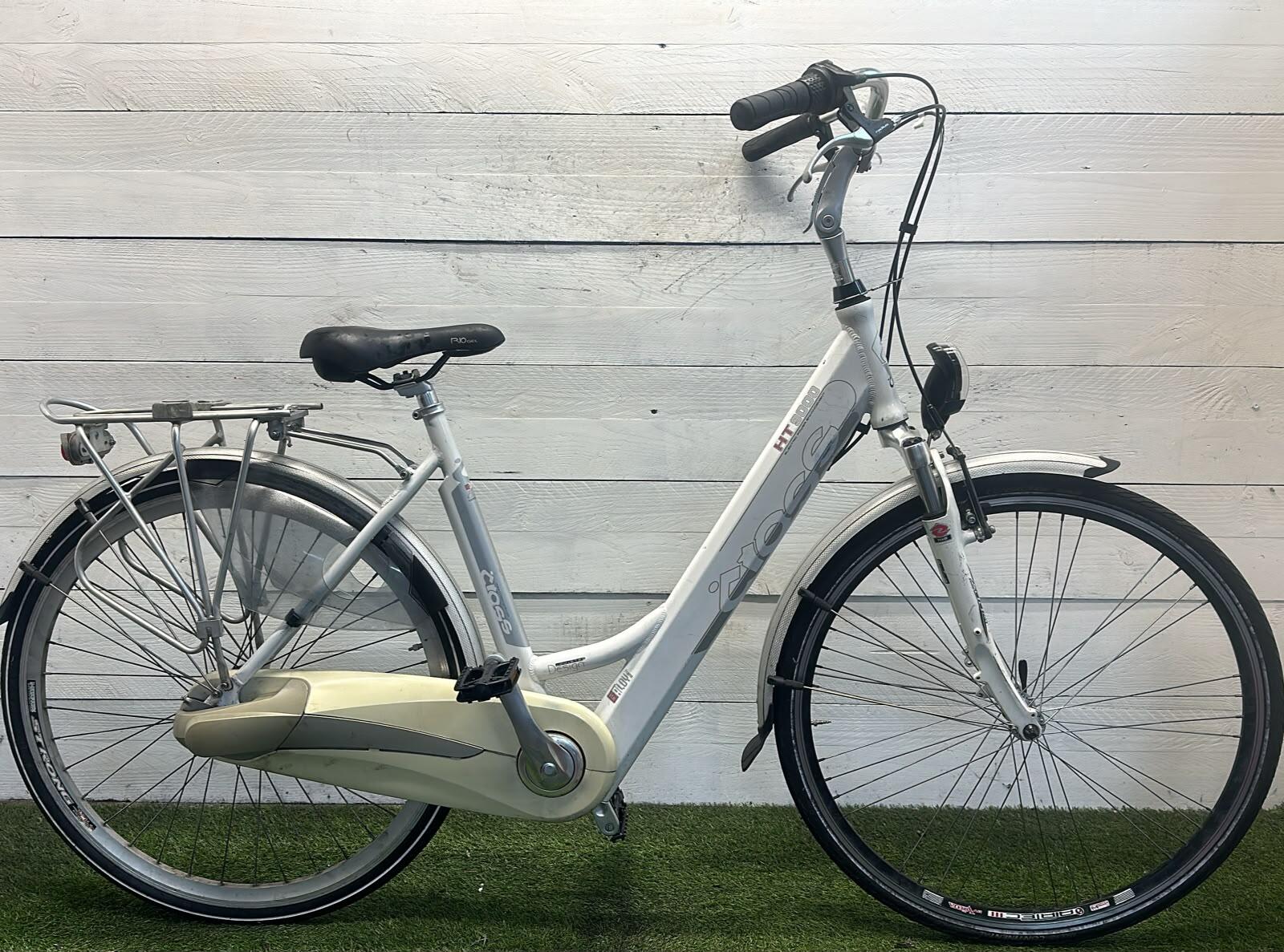 Cross city bike, white