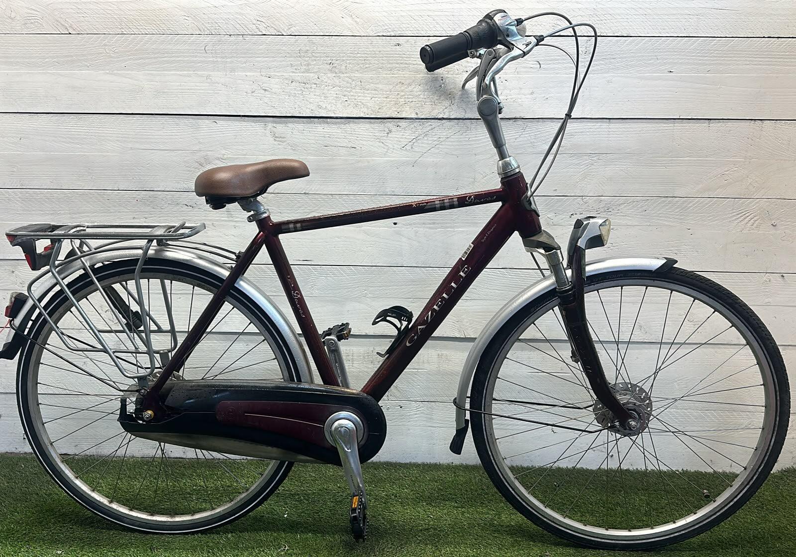 Gazelle city bike, red