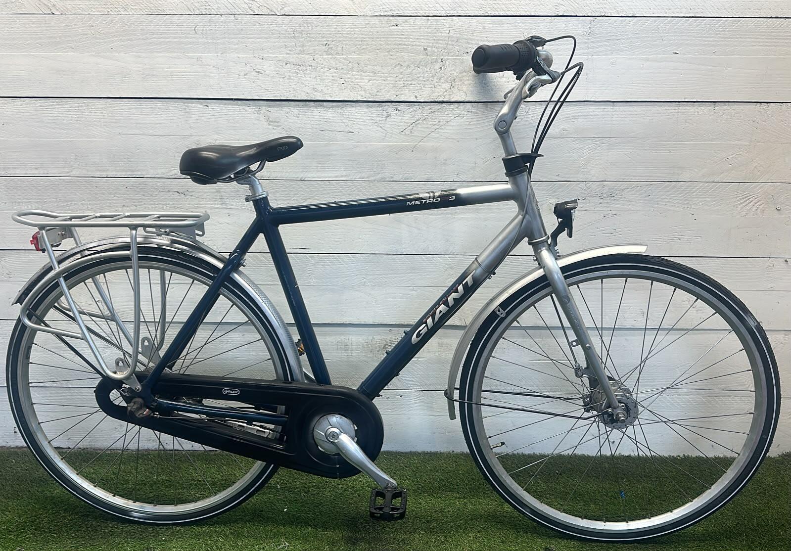 Giant city bike, blue