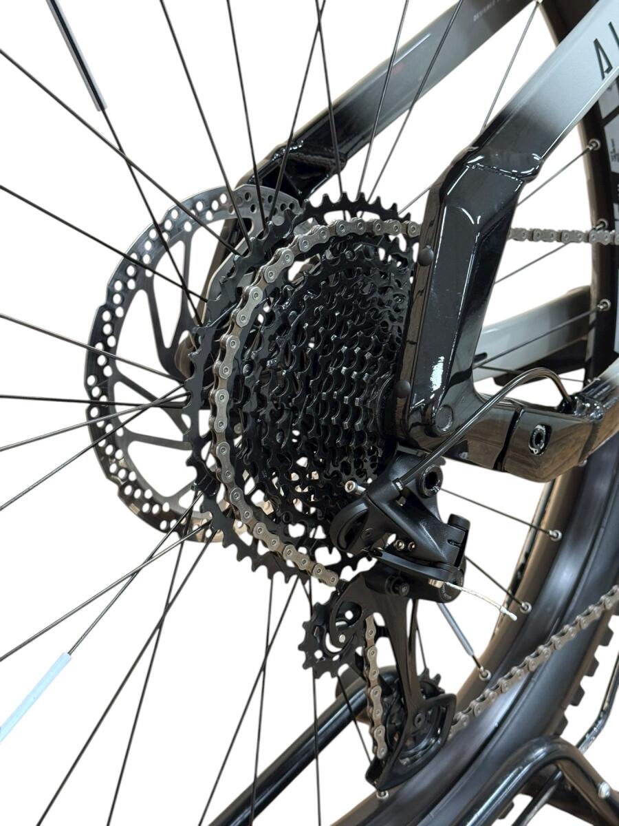 Haibike AllMtn CF 9 Carbon E-Mountainbike Sram NX 2024 (5)