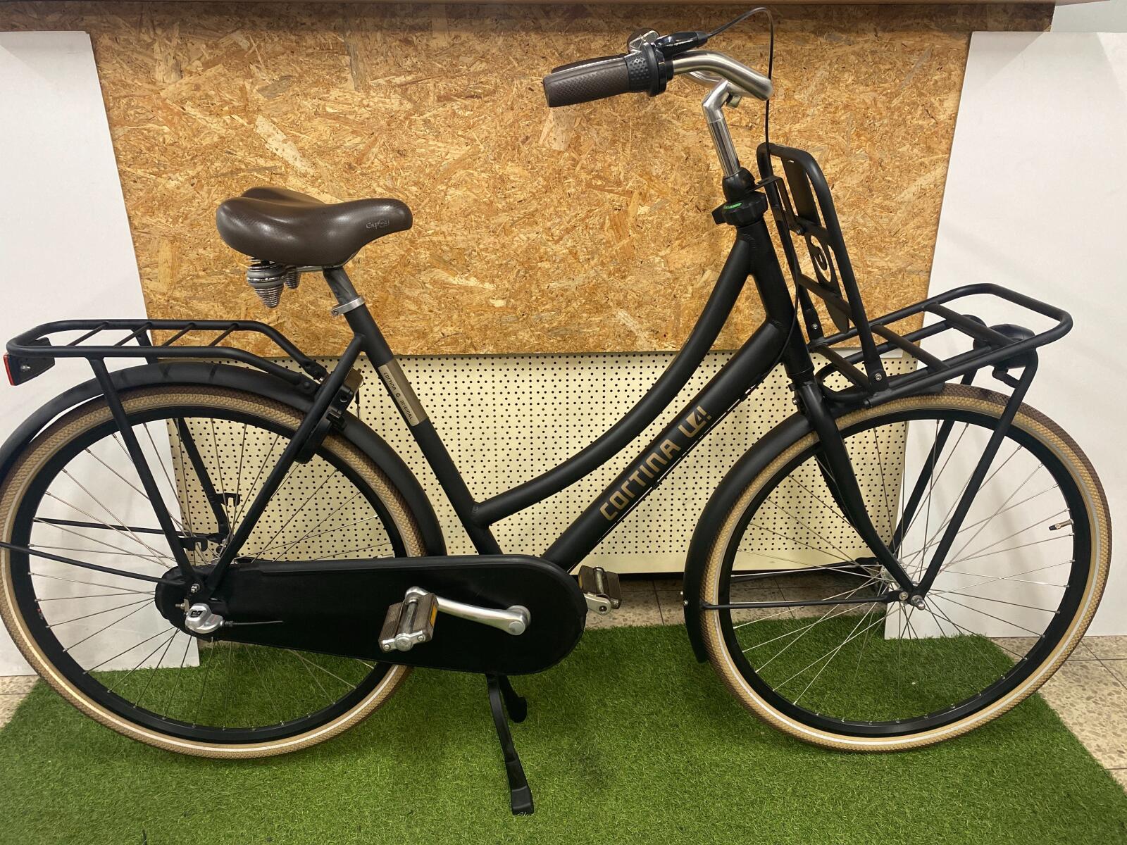 CORTINA U4 2024 DAMES TRANSPORT FIETS 57 CM 3V