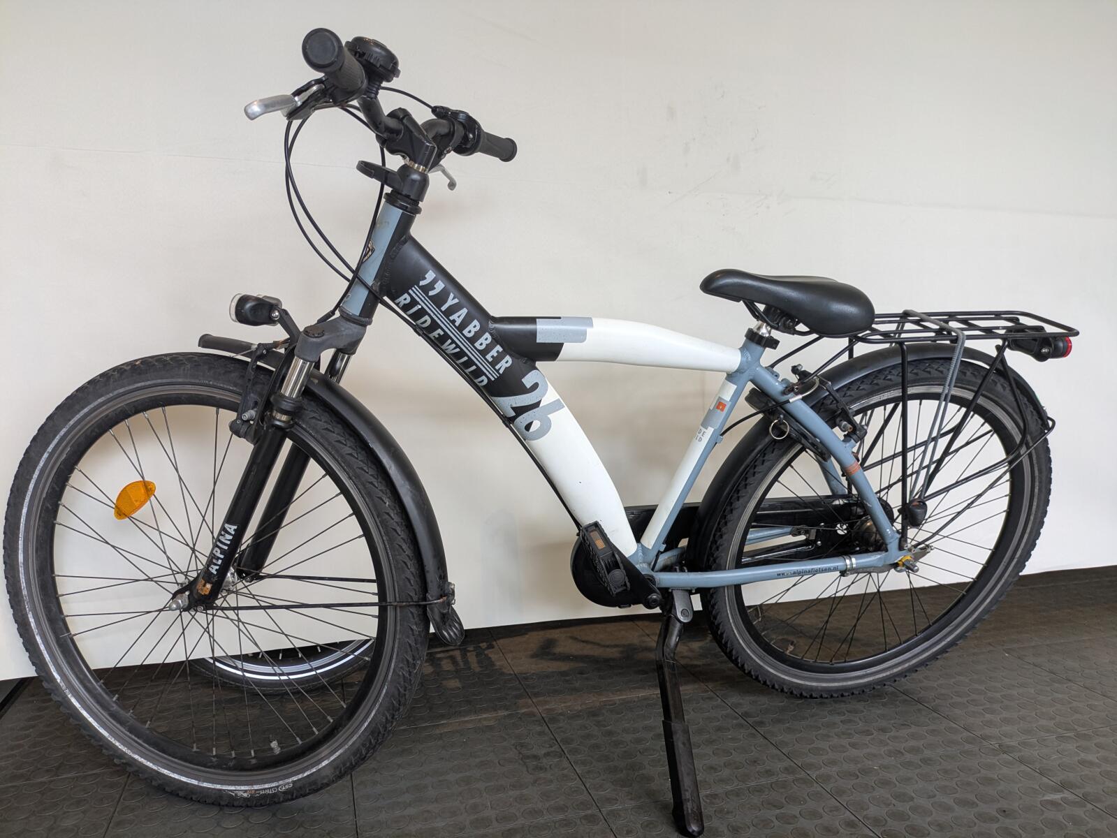 26 inch Alpina Yabber met 3 versnellingen. (3)