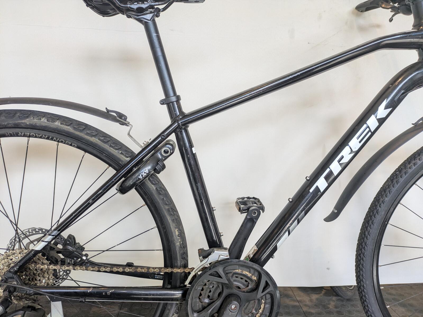 28 inch Trek Dual Sport 3 met 27 versnellingen. (5)
