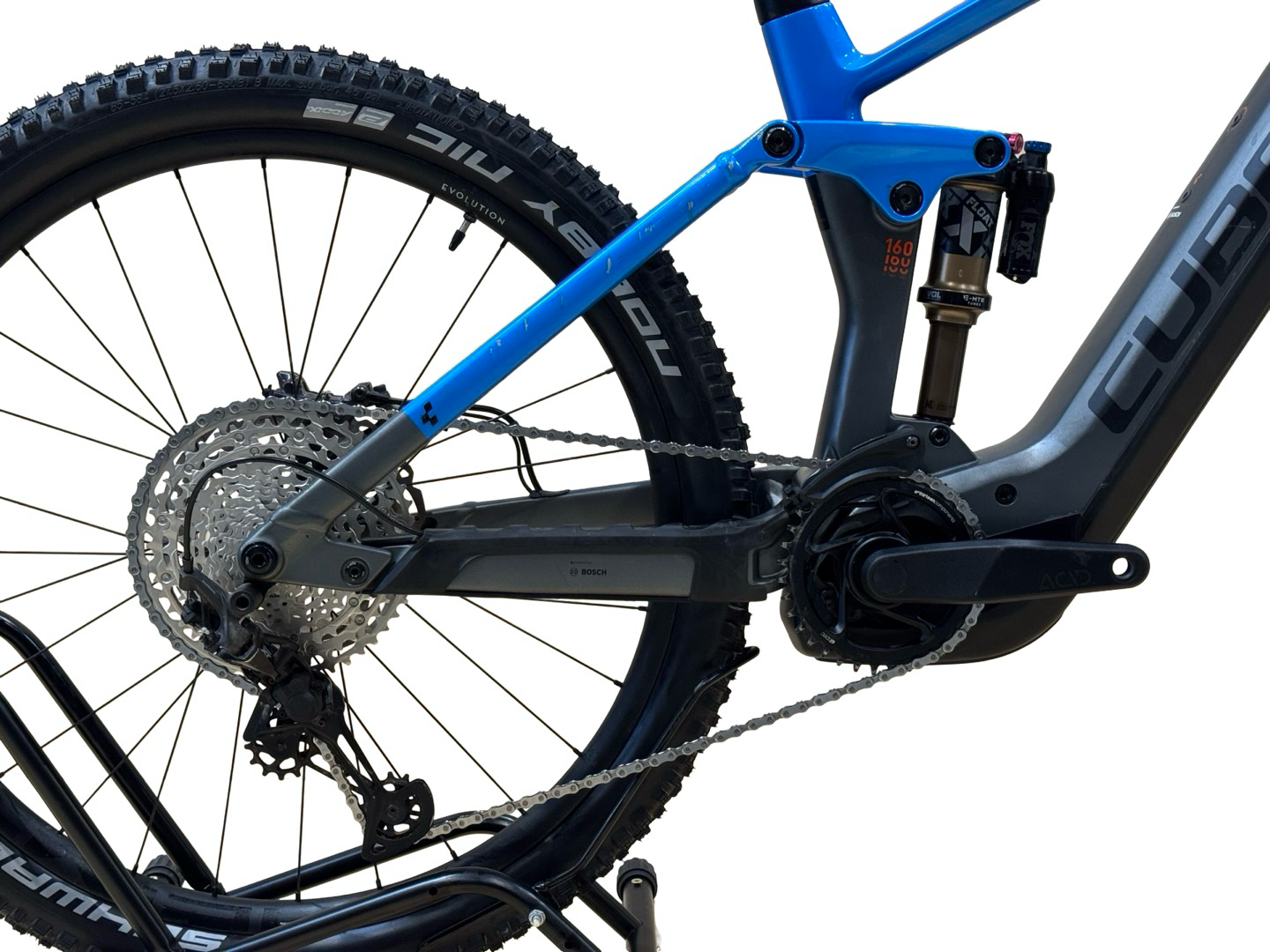 Cube Stereo Hybrid 160 HPC Actionteam 750 Carbon E-Mountainbike Shimano XT 2024 (5)