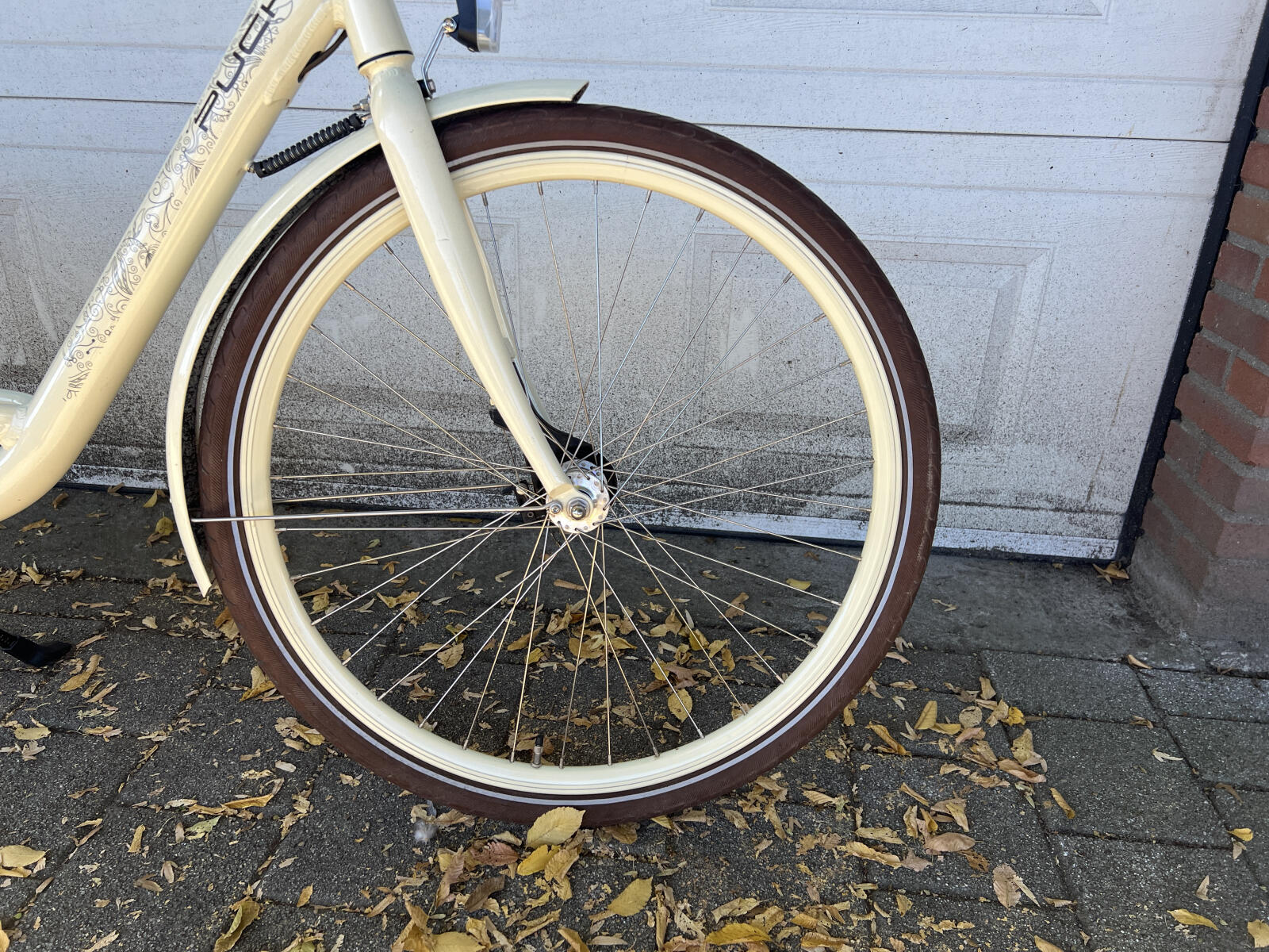 White Puch Rhythm (5)
