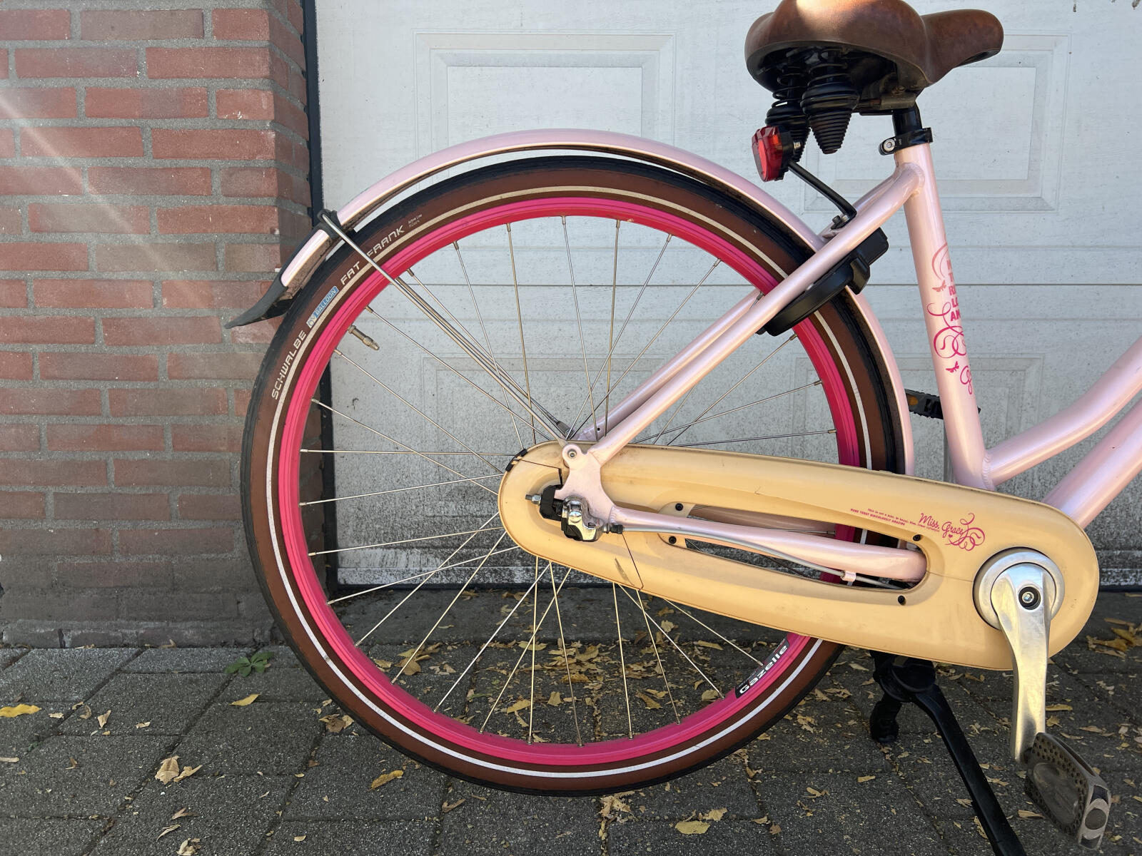Pink Gazelle Miss Grace (5)