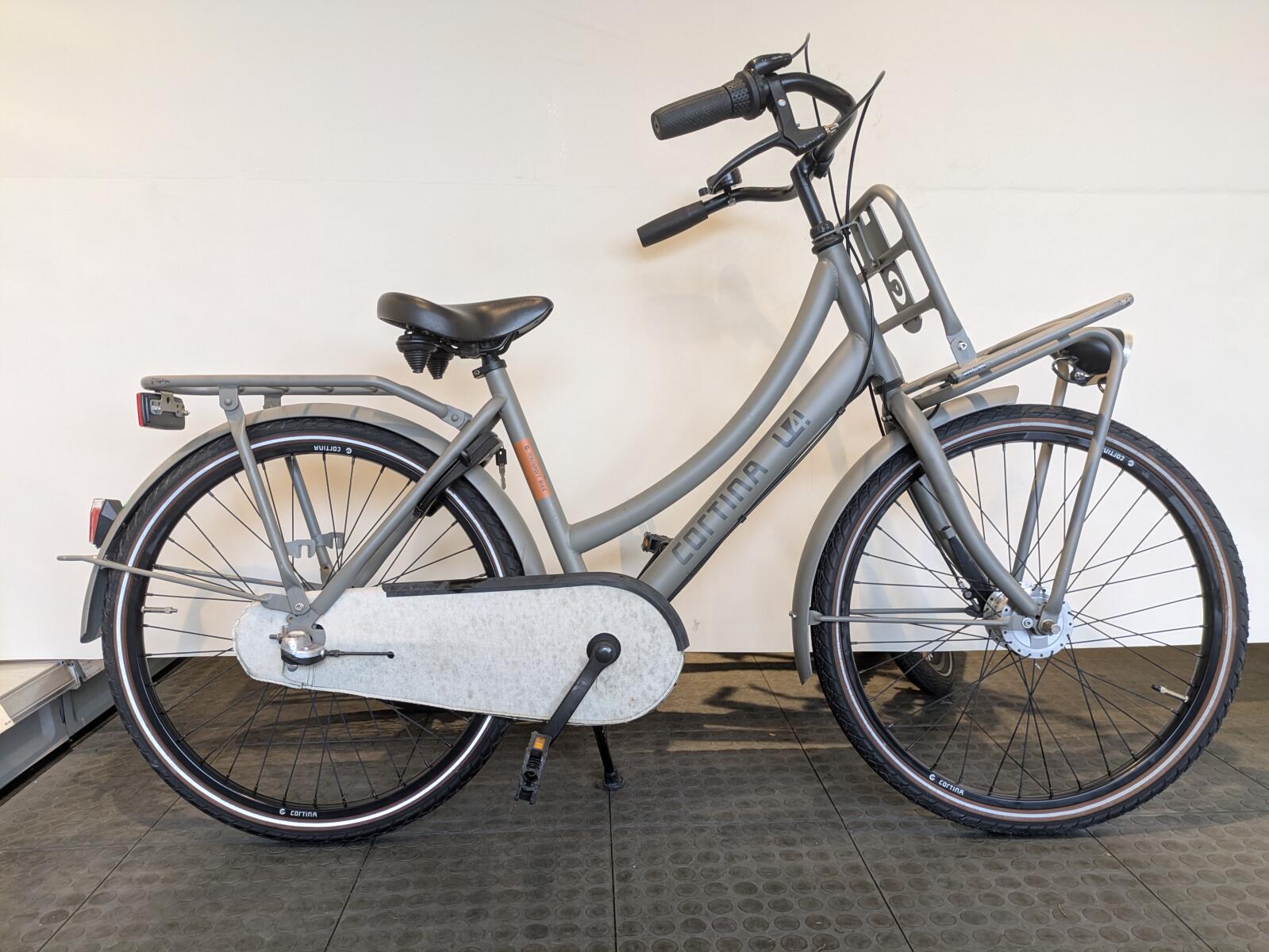 24 inch Cortina U4 Transport met 3 versnellingen.