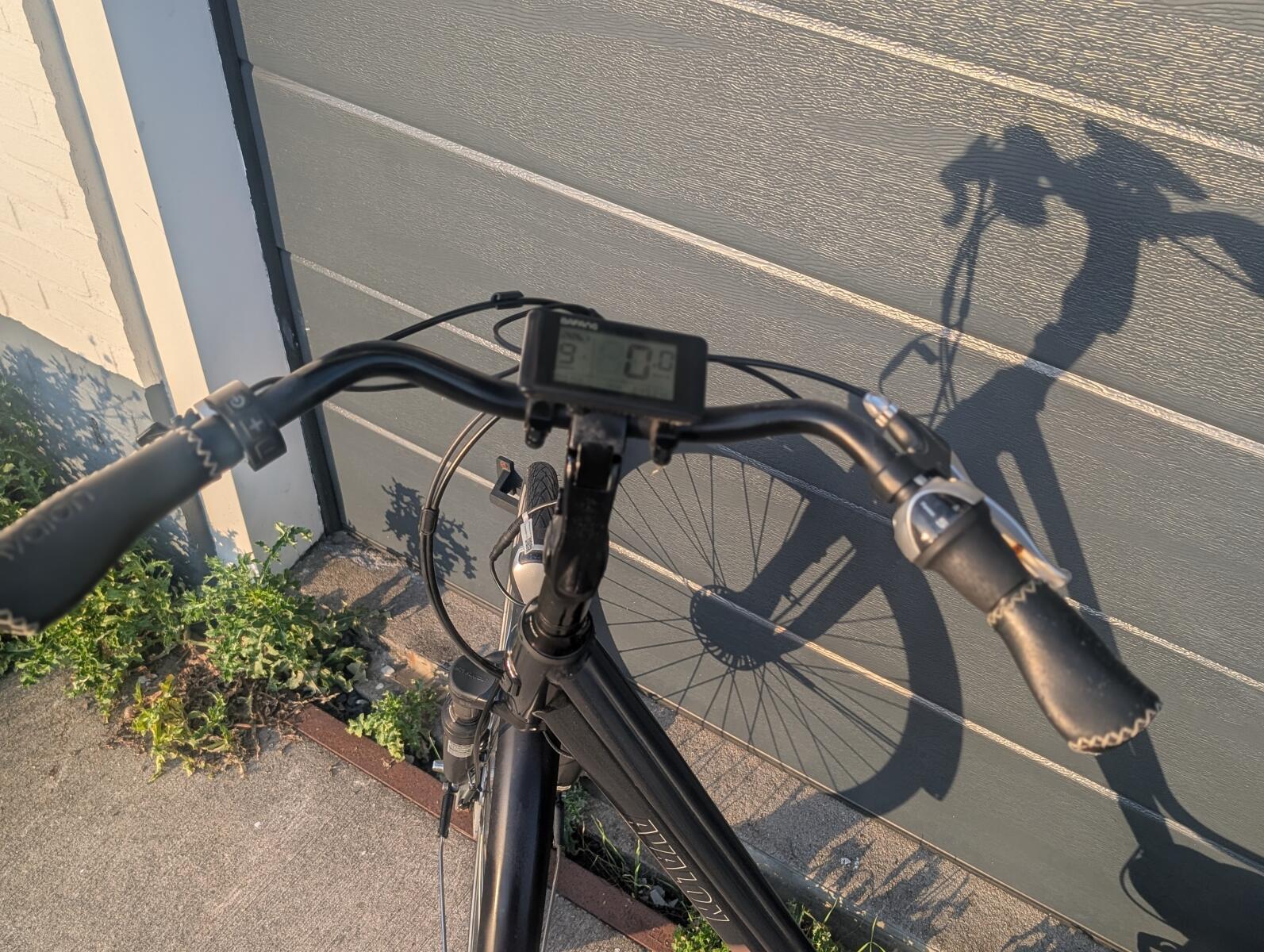Zwart Avalon E max 300 (5)