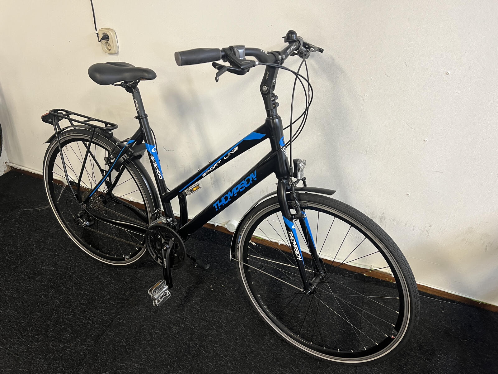 Black Thompson Sport Line S-5400 (4)
