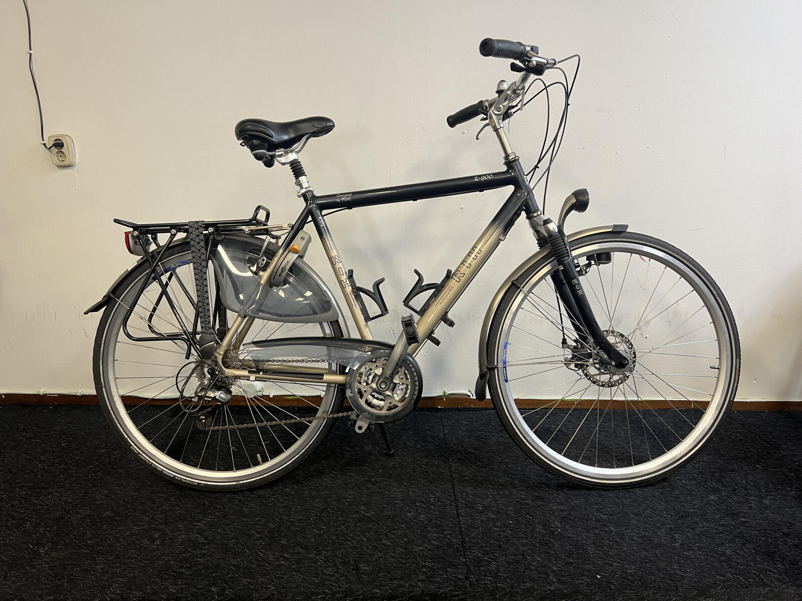 Greymetal RIH Z-900 city/trekking bike