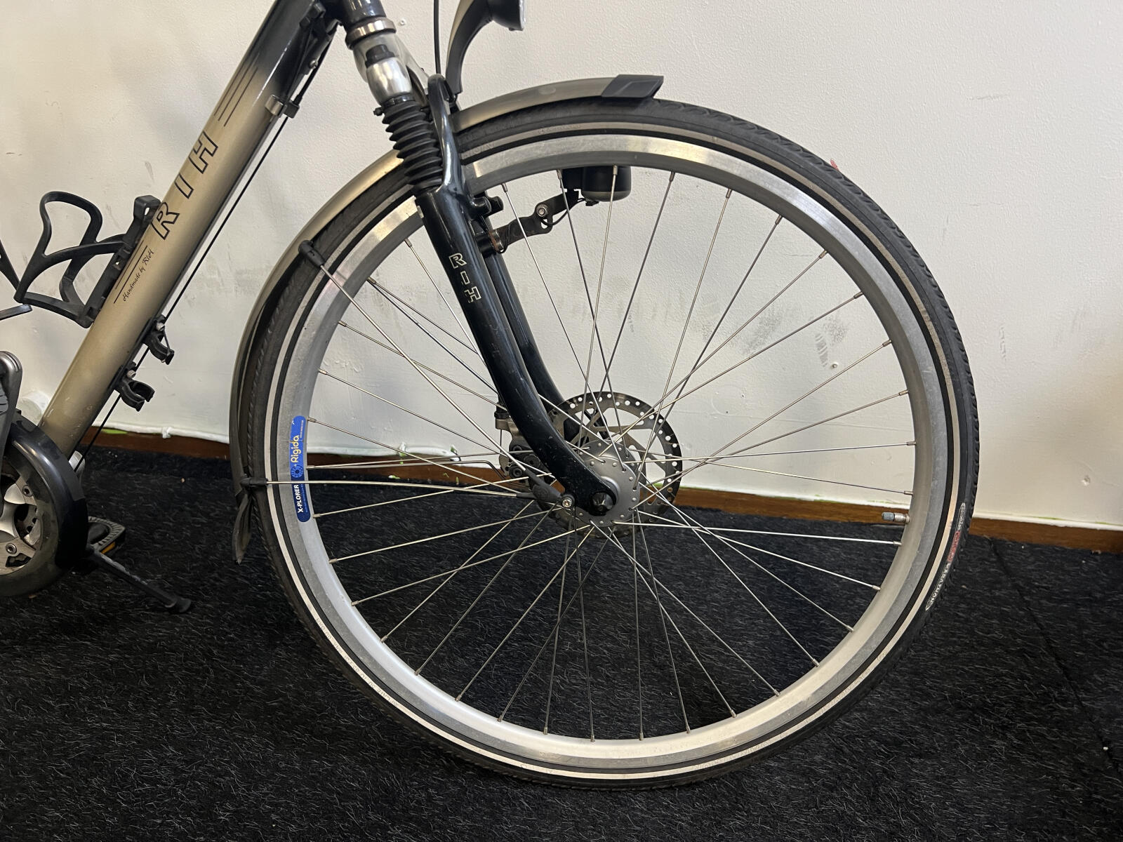 Greymetal RIH Z-900 city/trekking bike (4)