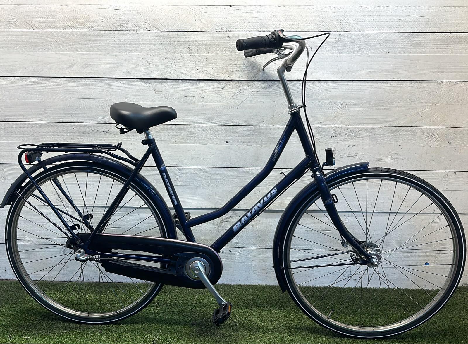 Batavus city bike, blue