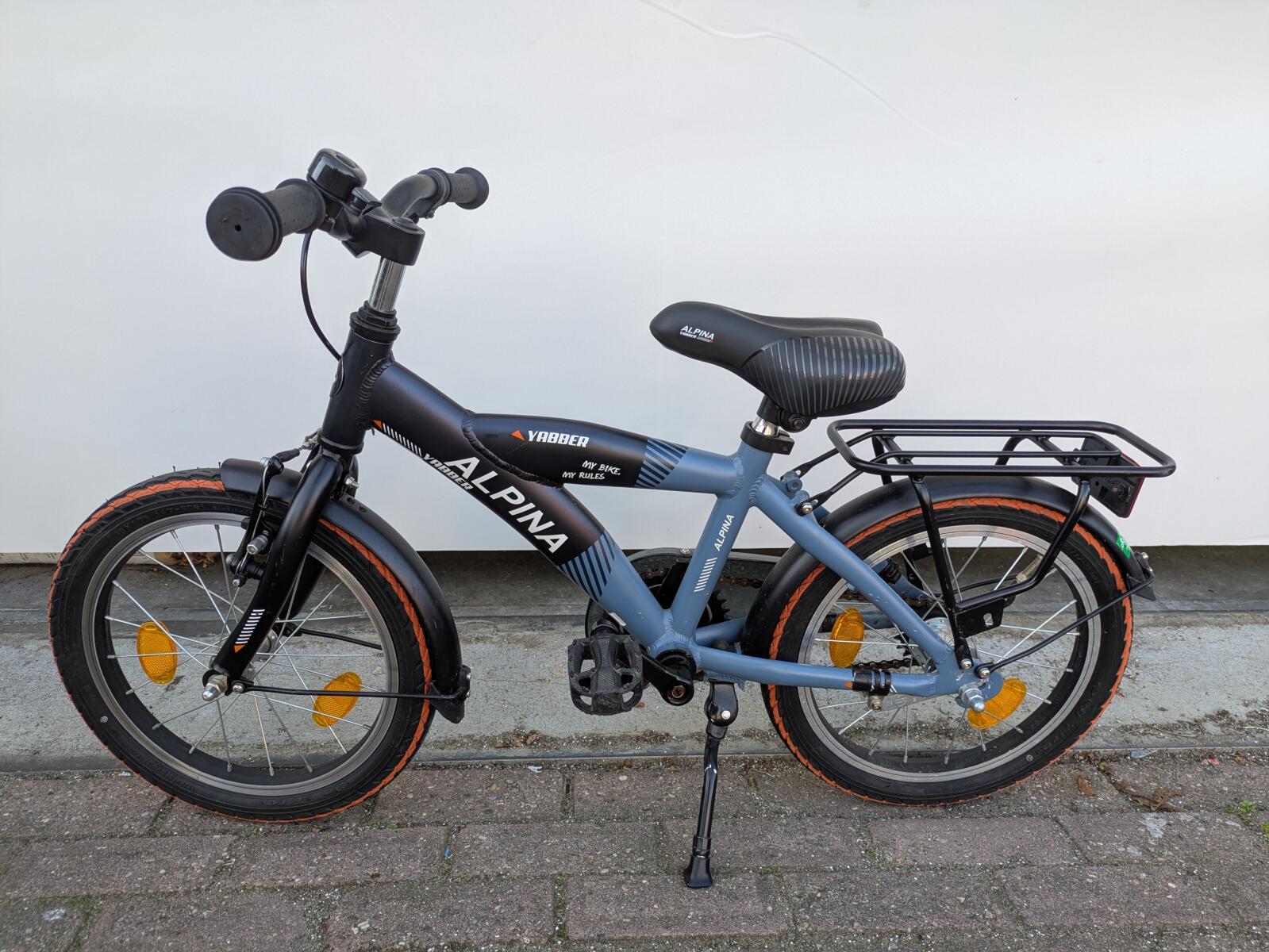 16 inch Alpina Yabber met een terugtraprem. (4)
