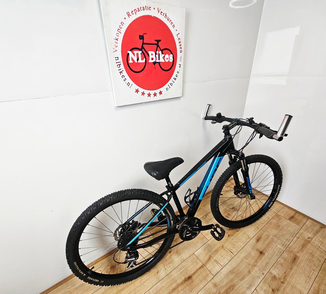 Zwart Cube ATM Race 27" (4)