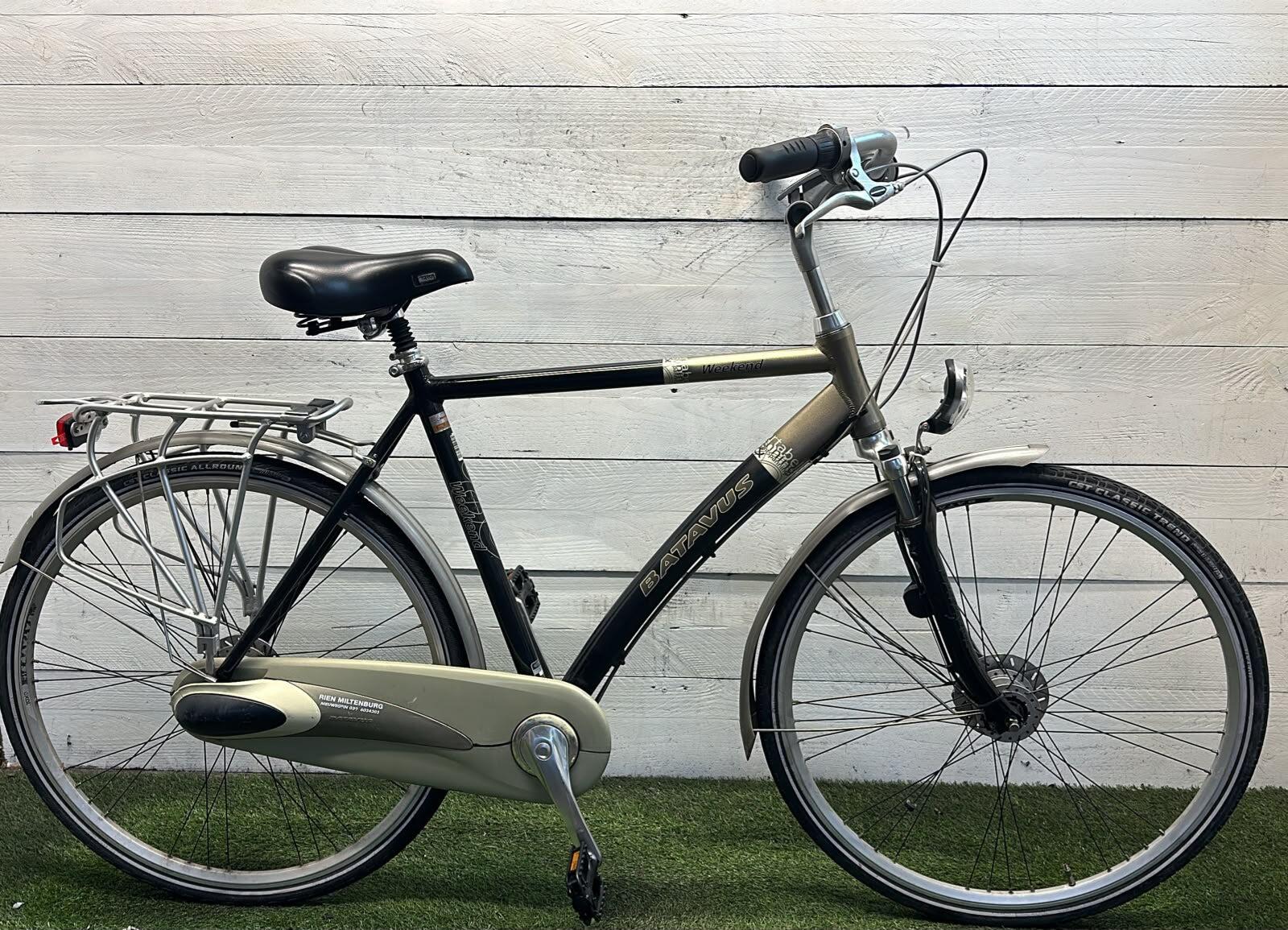 Batavus city bike, black
