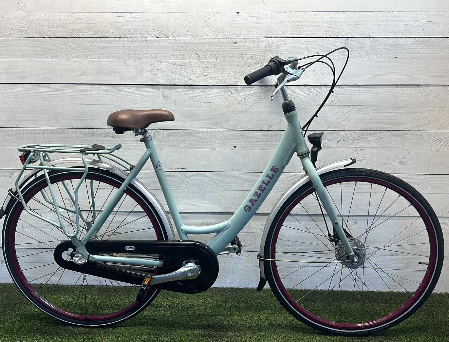 Gazelle city bike, green
