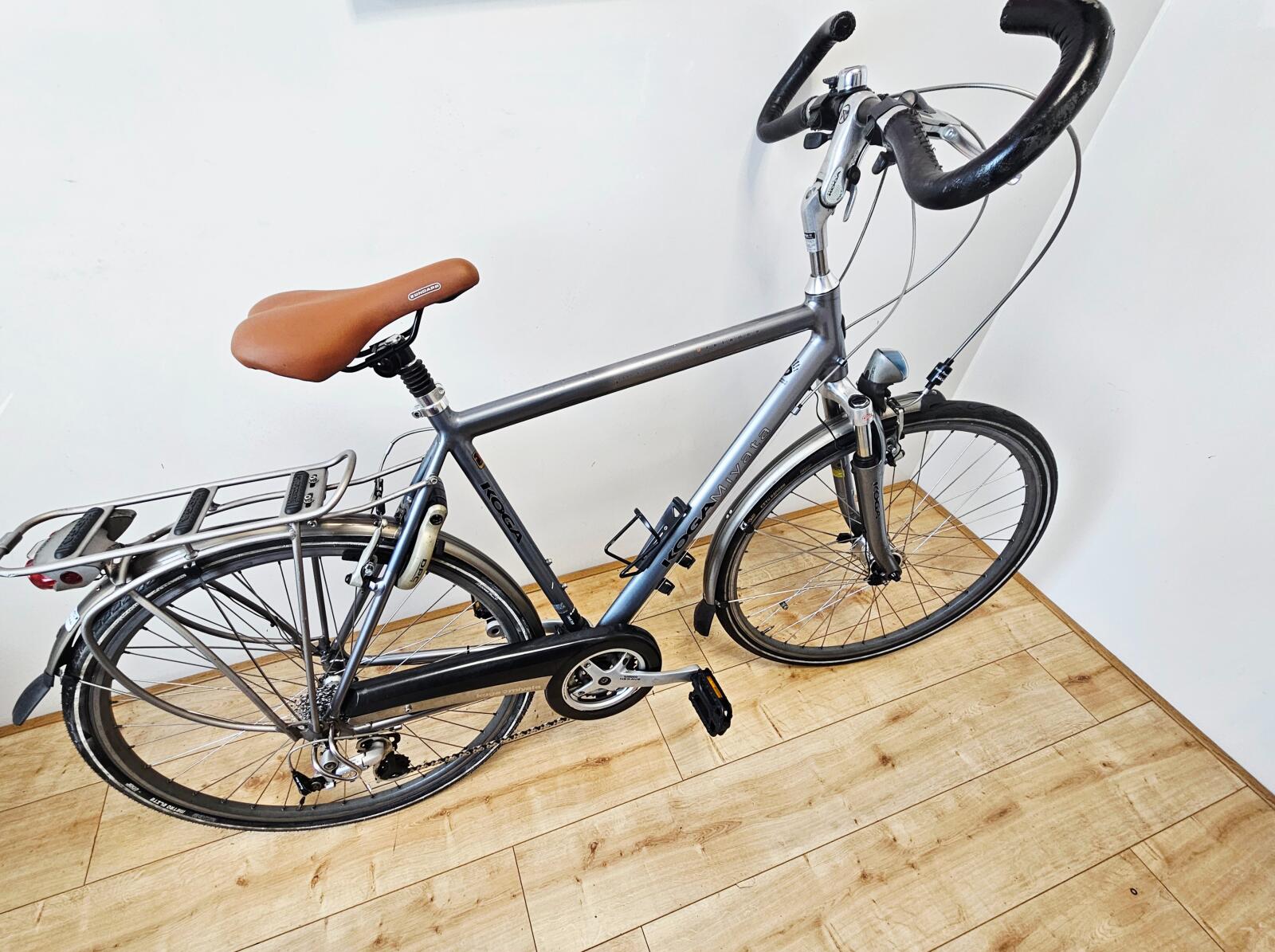 Metal/grijs Koga-Miyata Nieuw banden