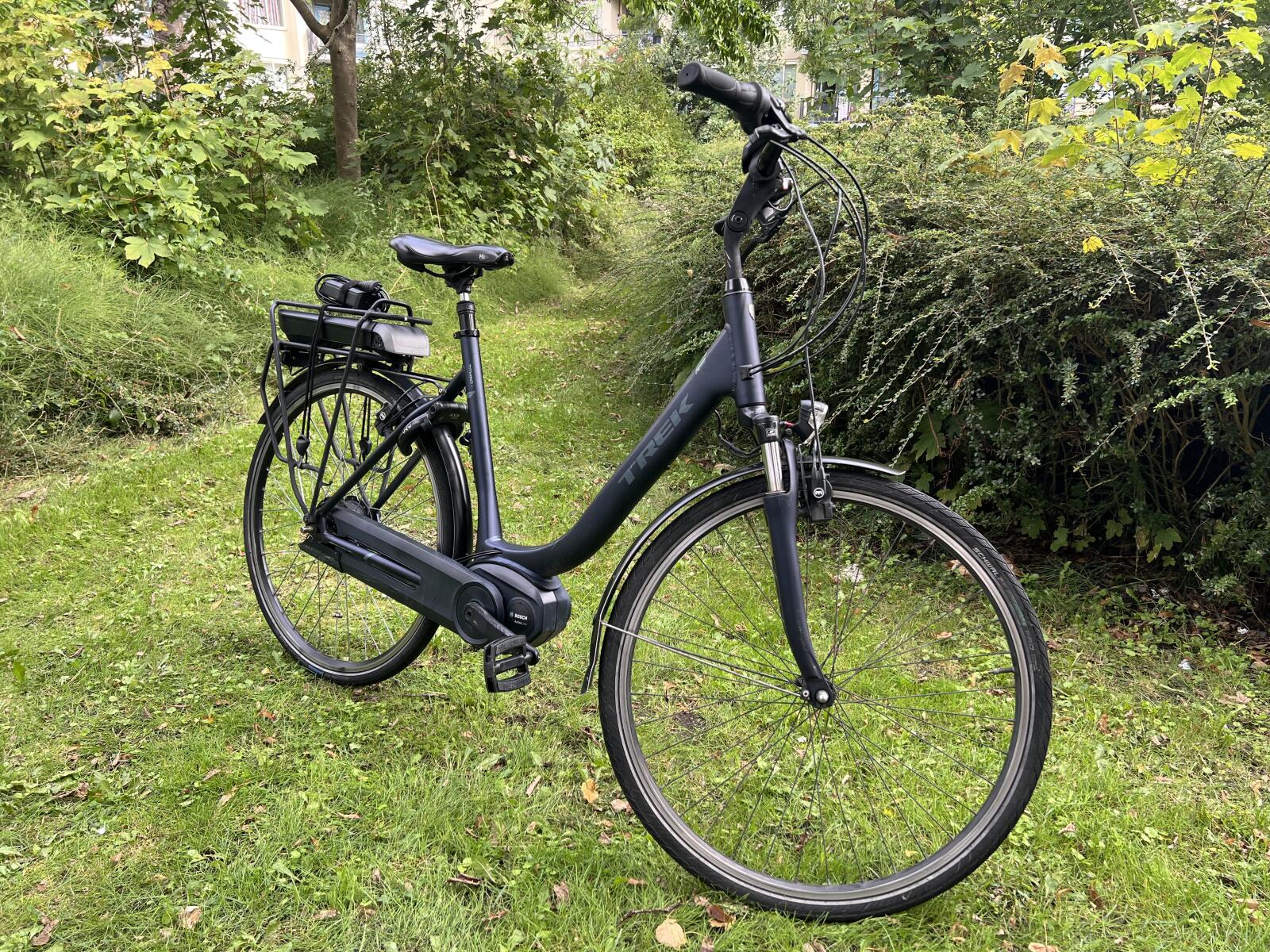 Grey/metal Trek TM 450+ (4)
