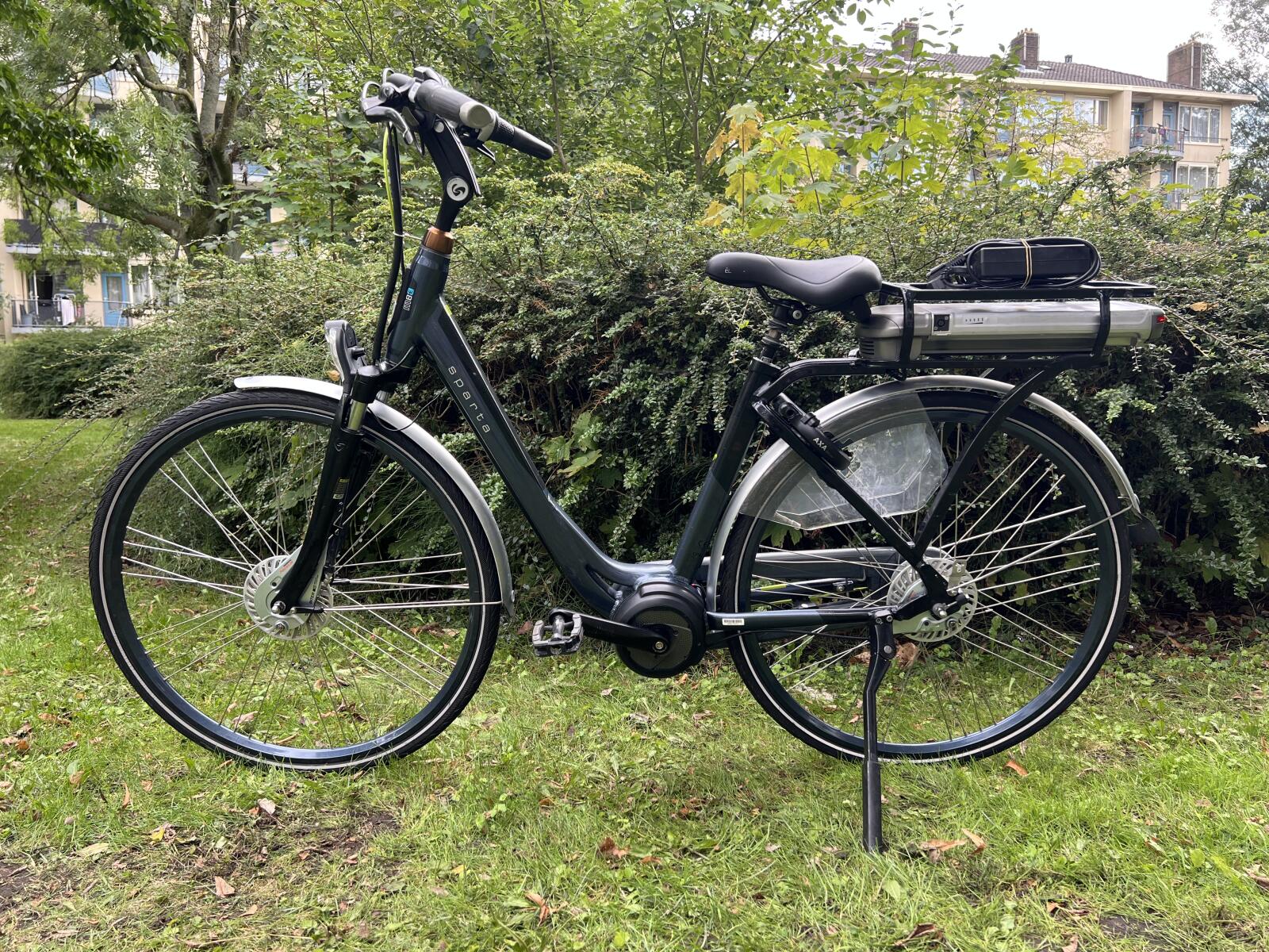Grey/metal Sparta M8E (3)