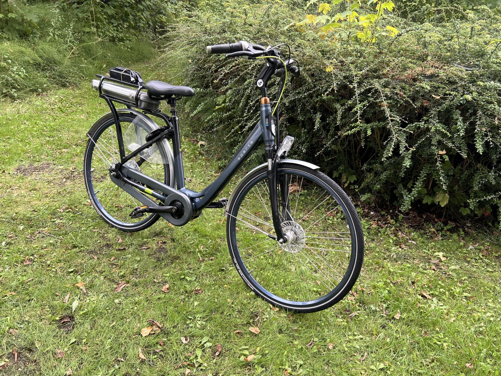 Grey/metal Sparta M8E (4)