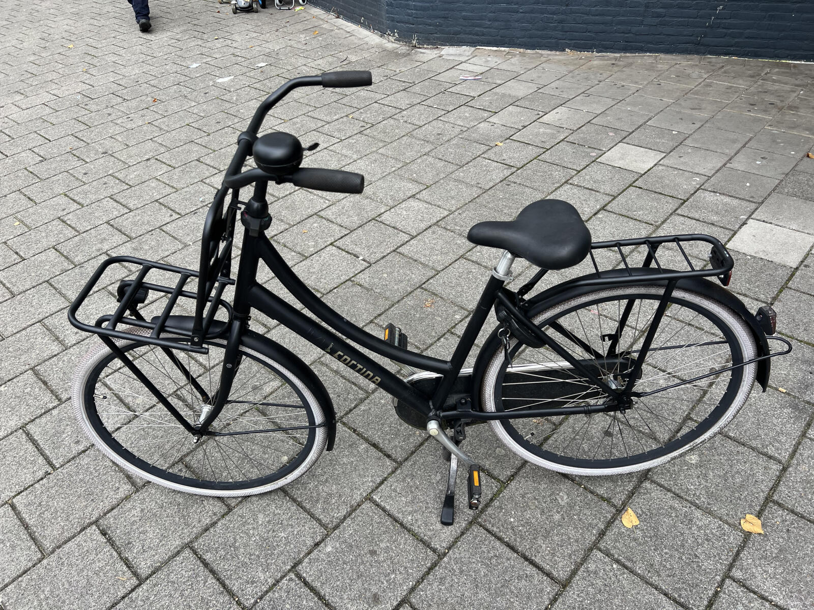 Black Cortina Transport (3)