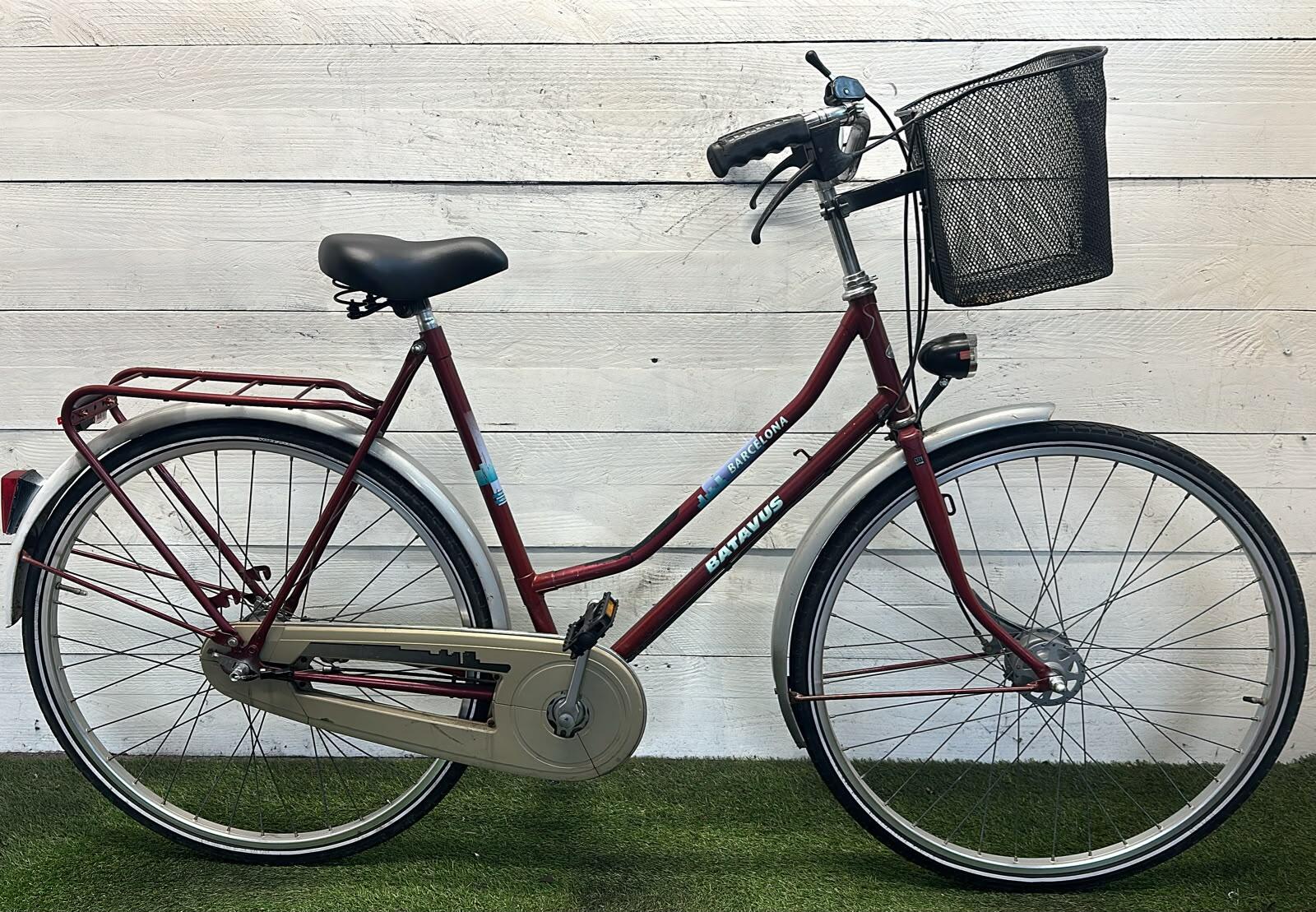 Batavus city bike, red