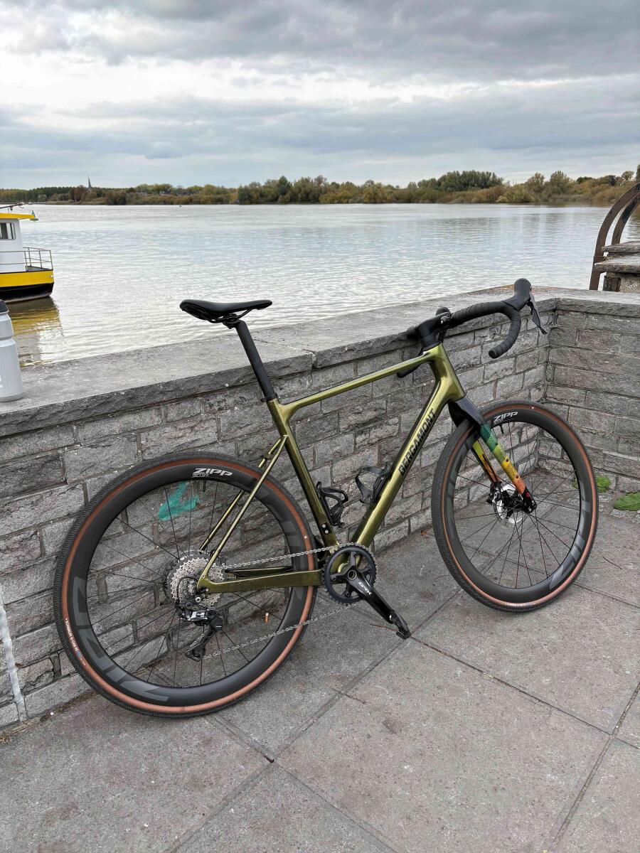 Bergamont Grandurance Elite 2022 maat 57 (ZIPP 303s)