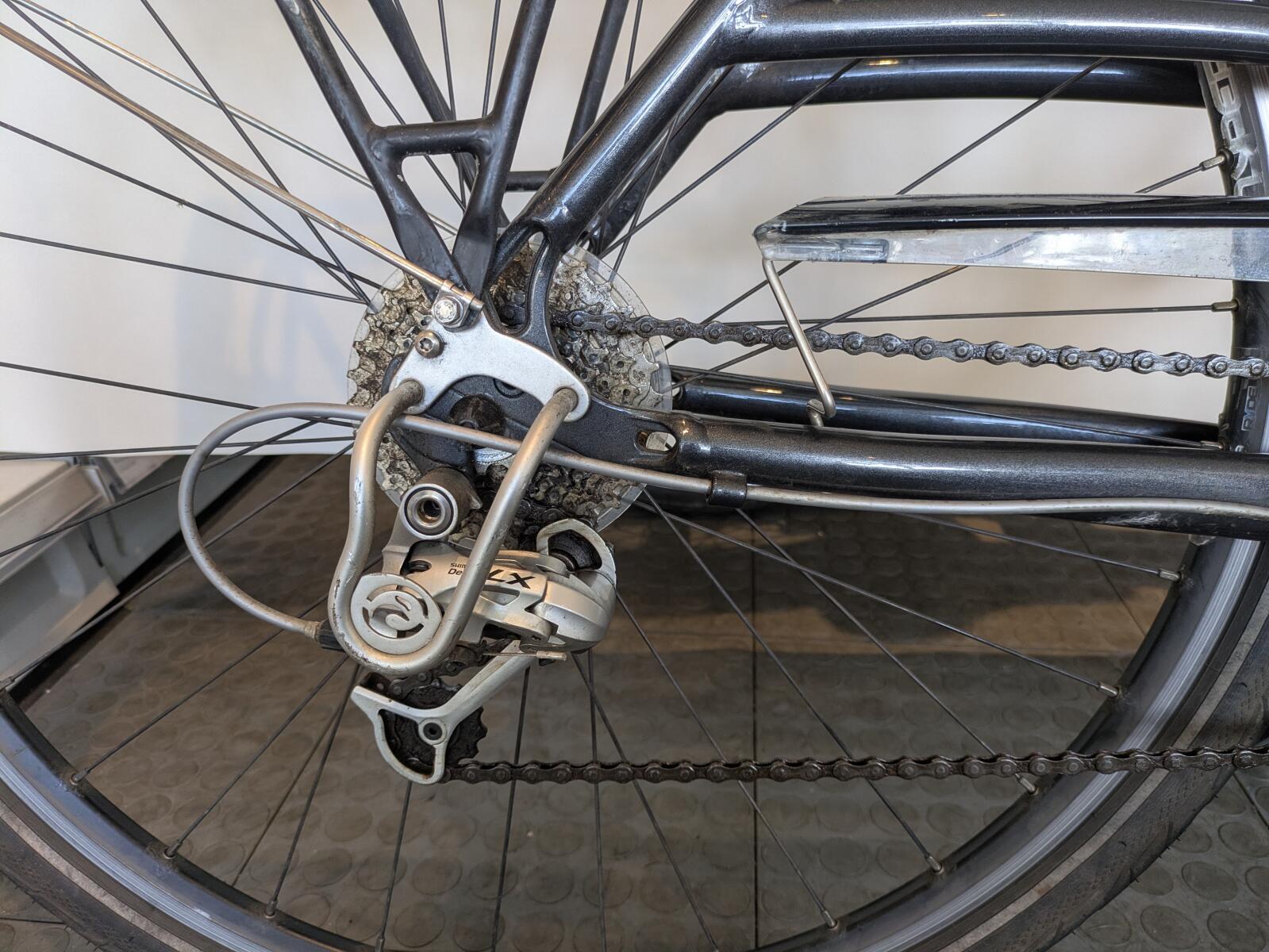 28 inch Batavus Stelvio met 27 versnellingen. (5)