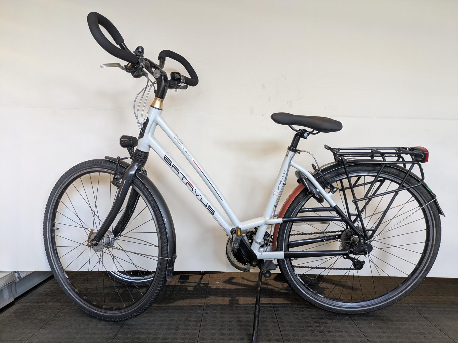 28 inch Batavus Stelvio met 27 versnellingen. (3)