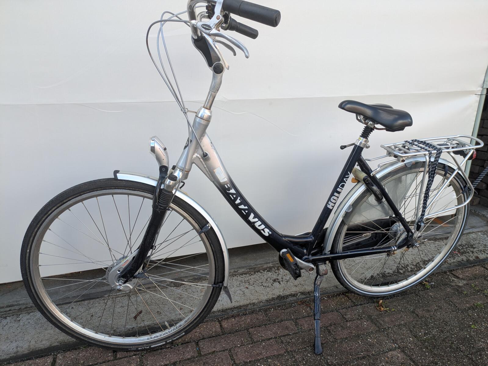 28 inch Batavus Holiday met 7 versnellingen en vering. (4)