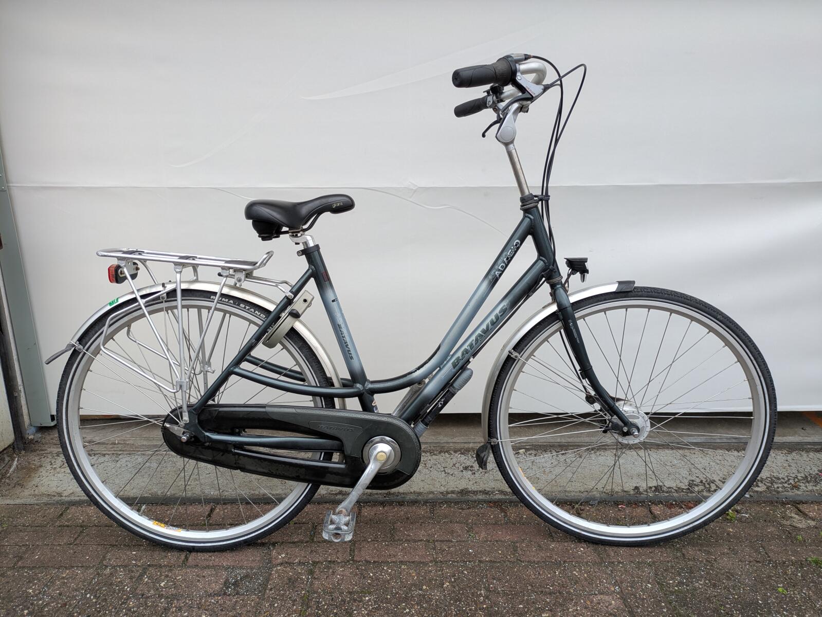 28 inch Batavus Adiago met 7 versnellingen.