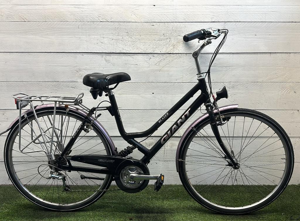 Giant city bike, black