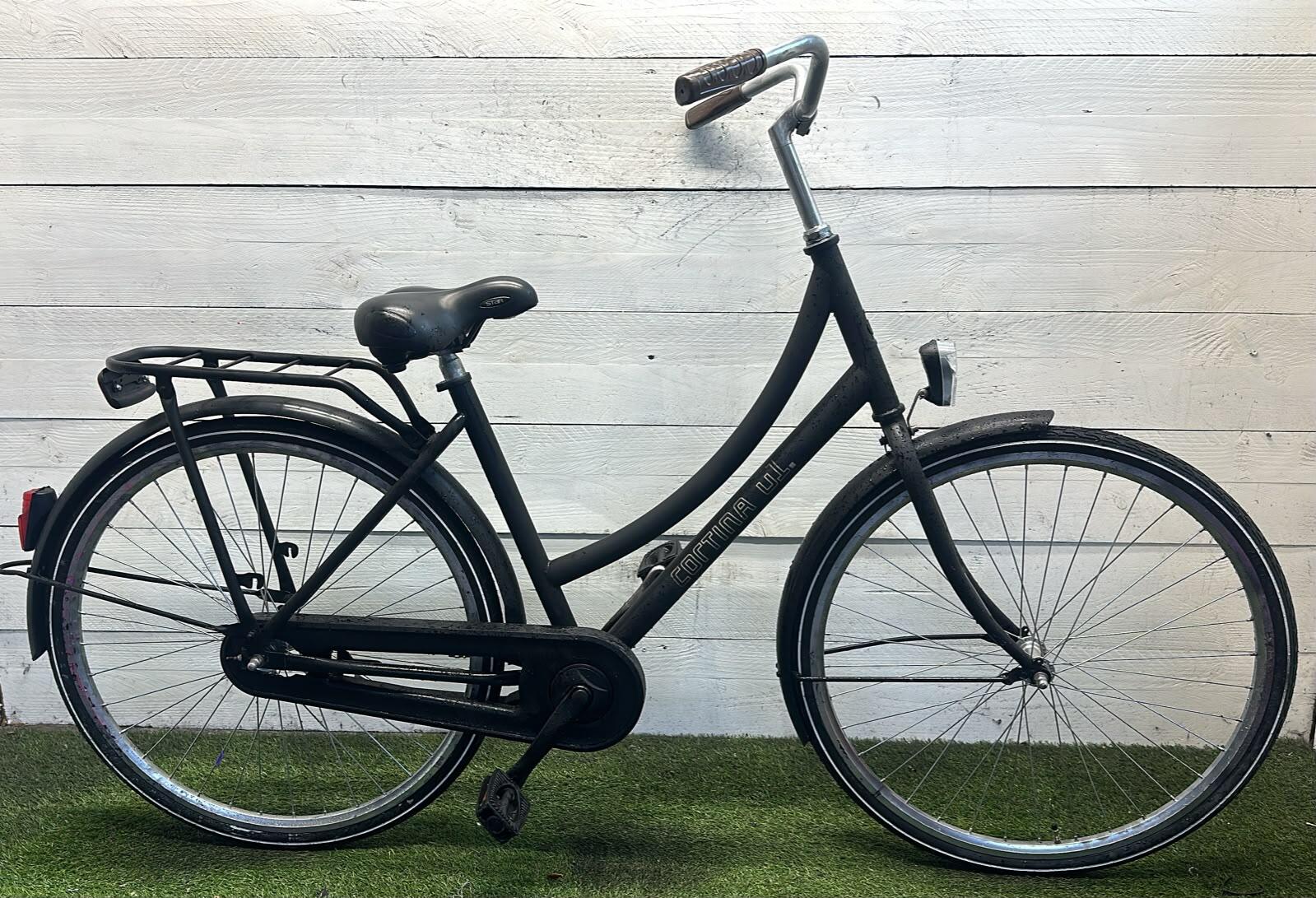 Cortina city bike, black