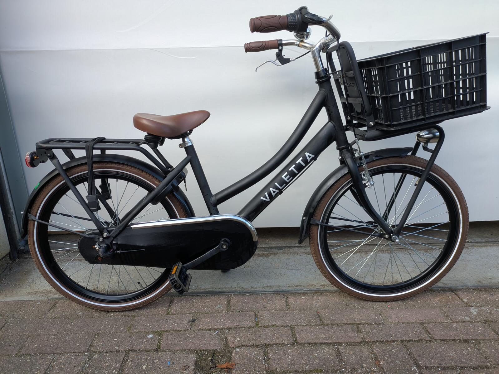 22 inch Valetta Transport met 3 versnellingen en een voordrager.